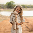Bild in Galerie-Betrachter laden, Little Dutch Kuscheltier Giraffe Safari Friends