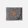 Bild in Galerie-Betrachter laden, Cloby Multifunctional UV Decke Blanket UPF50+
