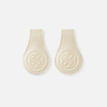 Bild in Galerie-Betrachter laden, Cloby Leather swaddle clips - Beige
