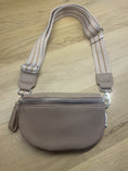 Bild in Galerie-Betrachter laden, Kis Me Tasche Sidebag uni
