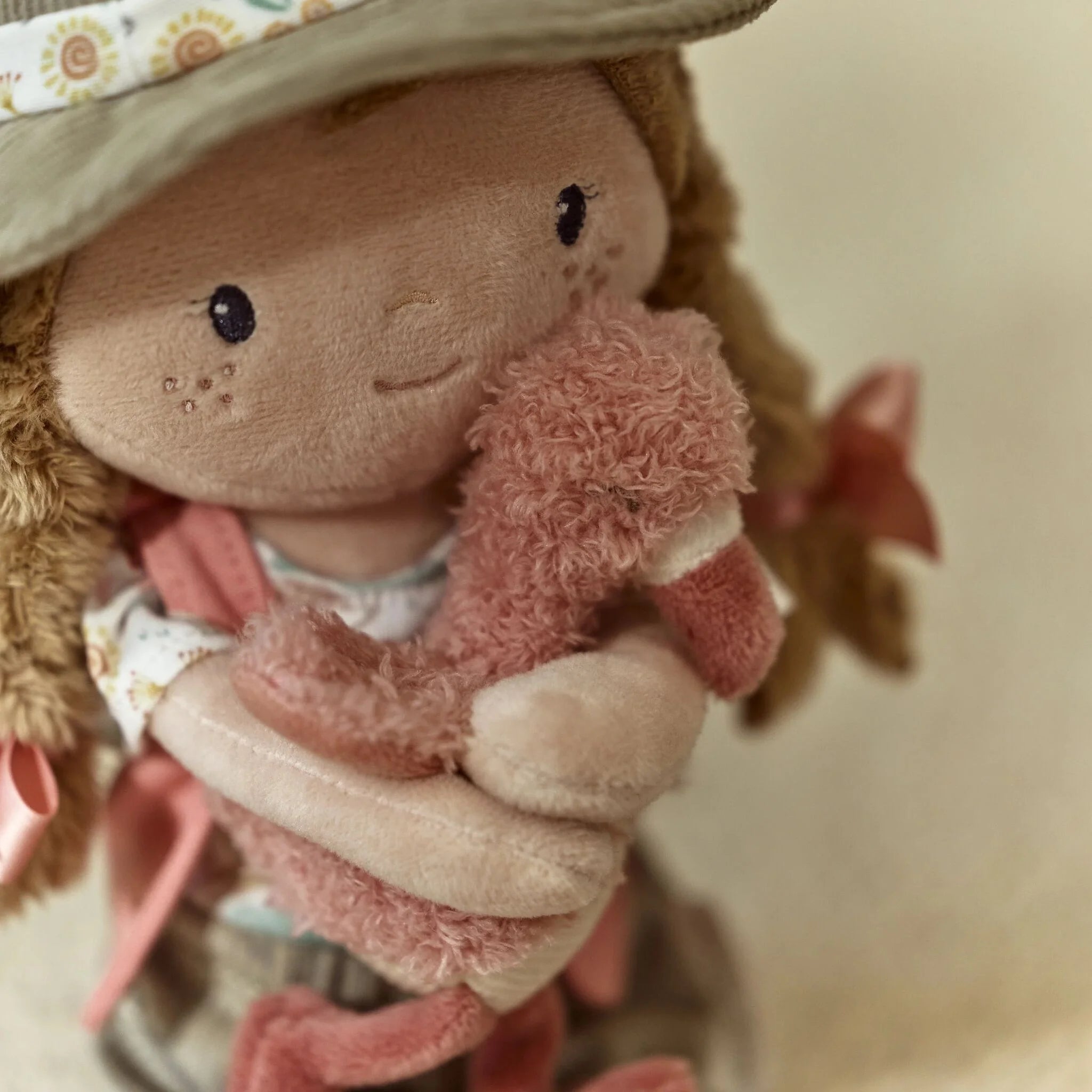 Little Dutch Kuschelpuppe Ranger Rosa - 35 cm Safari Friends