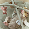 Bild in Galerie-Betrachter laden, Little Dutch Spielmatte mit Bogen Safari Friends
